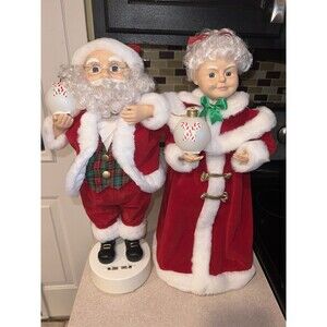 Telco Motionettes Animated Santa And Mrs Claus l8" Music Light Vintage *Read